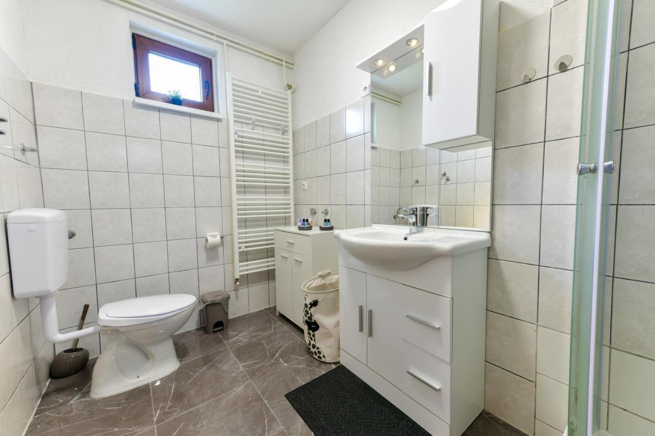 Apartman Plum Plitvice Drežnik Grad Eksteriør billede
